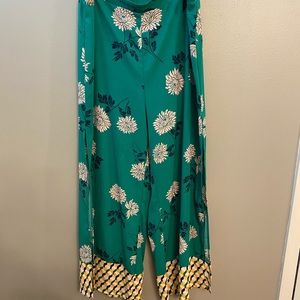 Side slit wide leg pants